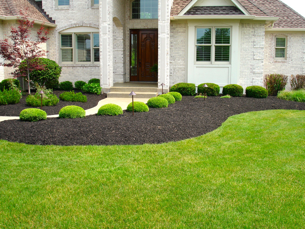 Dyed Black Mulch Bags | Indianapolis Mulch | McCarty Mulch