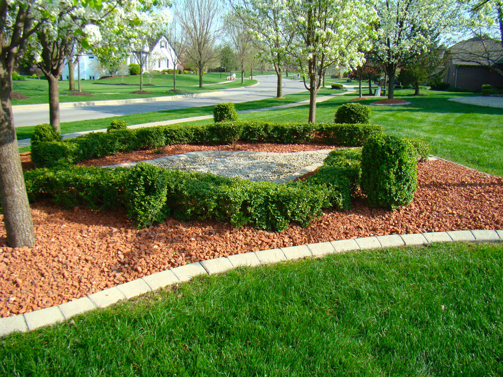 Red Brick Chips | Indianapolis Decorative Rock | McCarty Mulch