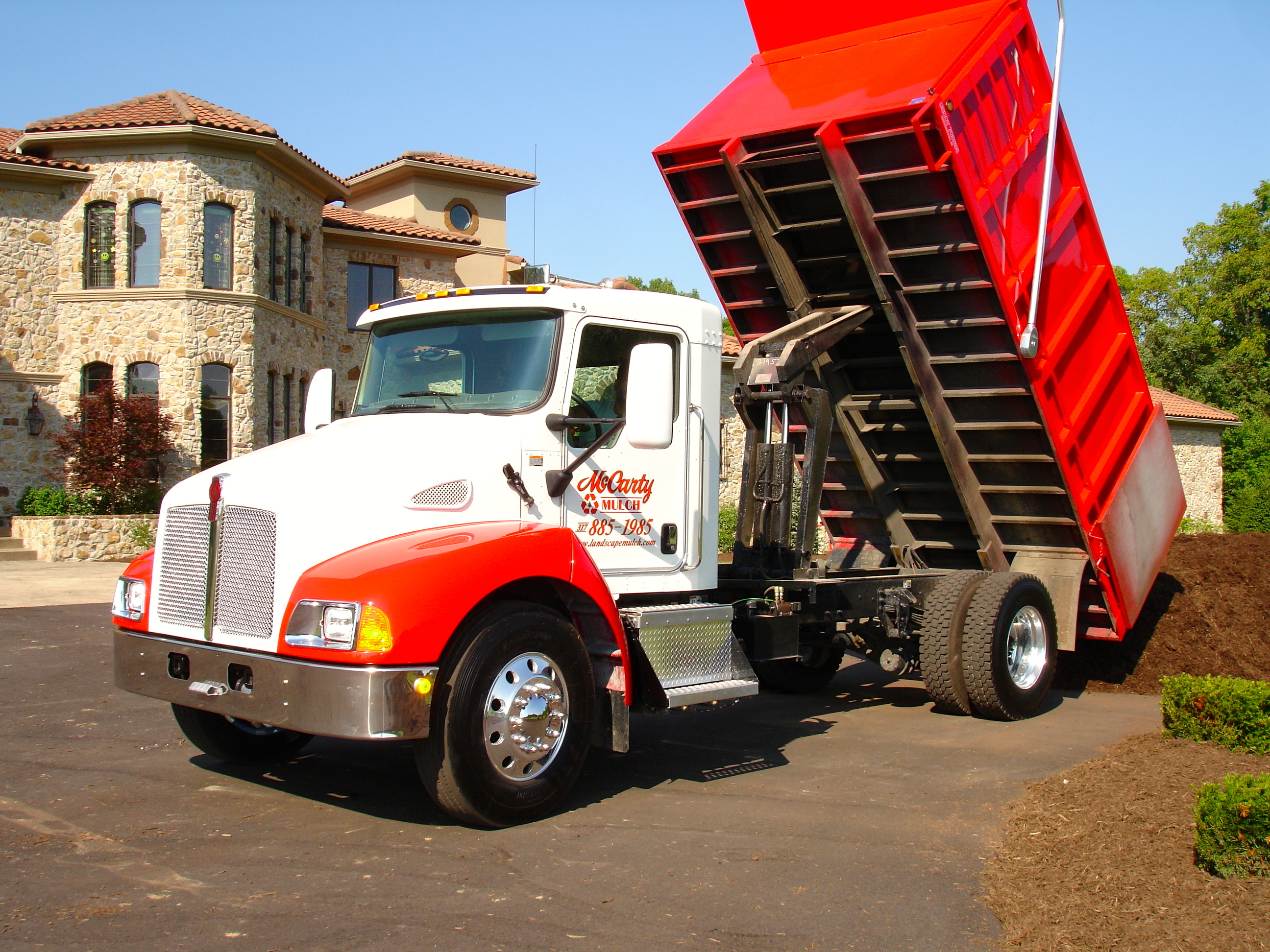 Mulch and Stone Delivery Indianapolis Bulk Mulch